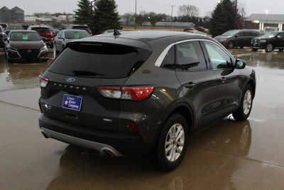 2020 Ford Escape, $19995. Photo 4