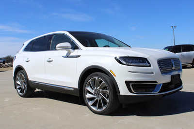 2020 Lincoln Nautilus, $29995. Photo 3