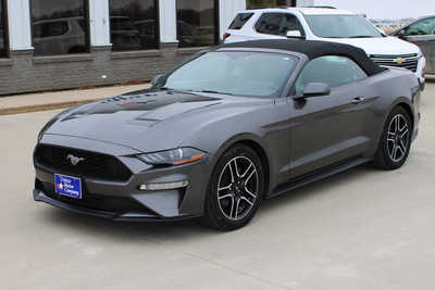 2020 Ford Mustang, $21995. Photo 3