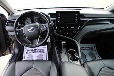 2022 Toyota Camry, $24995. Photo 11