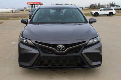2022 Toyota Camry, $24995. Photo 2