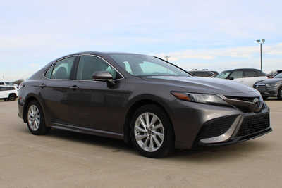 2022 Toyota Camry, $24995. Photo 3