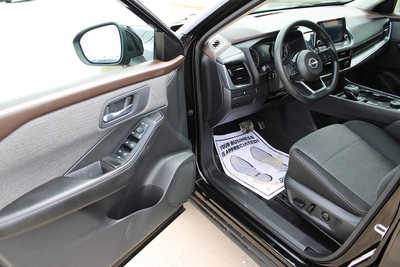 2022 Nissan Rogue, $23995. Photo 10