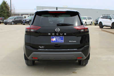 2022 Nissan Rogue, $23995. Photo 6