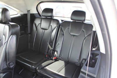 2022 Kia Sorento, $27995. Photo 12
