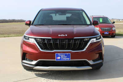 2022 Kia Carnival, $28995. Photo 2