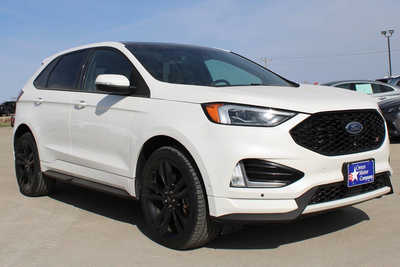 2020 Ford Edge, $24995. Photo 3