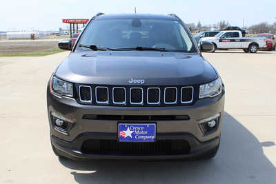 2018 Jeep Compass, $16995. Photo 2