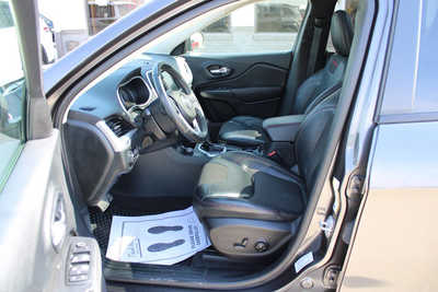 2016 Jeep Cherokee, $17995. Photo 9