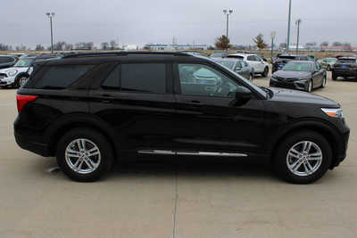 2023 Ford Explorer, $32995. Photo 4