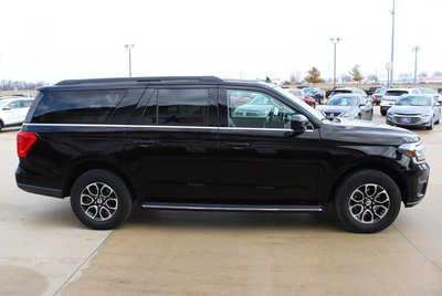 2023 Ford Expedition Max, $39995. Photo 4