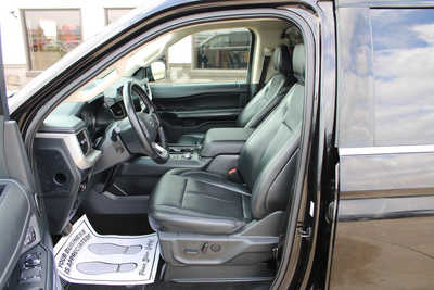 2023 Ford Expedition Max, $39995. Photo 9