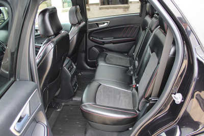 2022 Ford Edge, $27995. Photo 10
