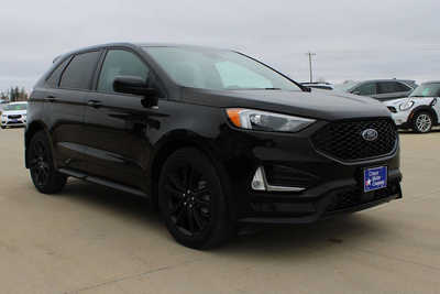 2022 Ford Edge, $27995. Photo 3