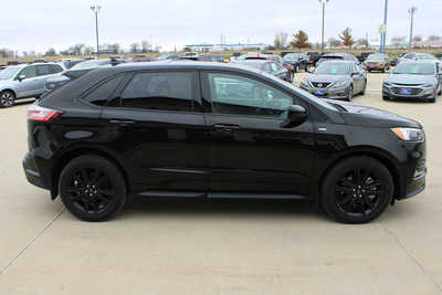 2022 Ford Edge, $27995. Photo 4
