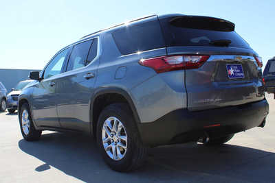 2021 Chevrolet Traverse, $25995. Photo 7