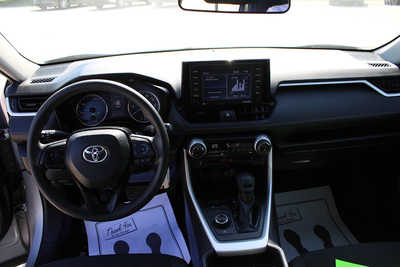 2020 Toyota RAV4, $27995. Photo 11