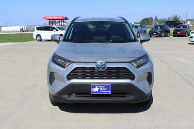 2020 Toyota RAV4, $27995. Photo 2