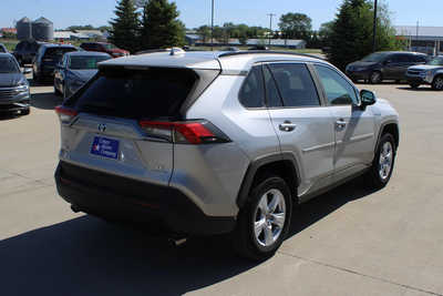 2020 Toyota RAV4, $27995. Photo 5