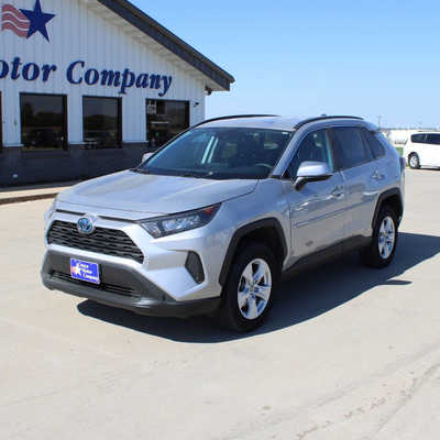 2020 Toyota RAV4, $27995. Photo 1