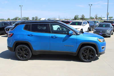2018 Jeep Compass, $18995. Photo 4