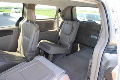 2013 Chrysler Town & Country, $5995. Photo 11