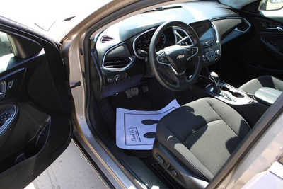 2023 Chevrolet Malibu, $19995. Photo 11