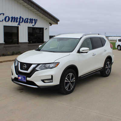 2018 Nissan Rogue, $11995. Photo 1