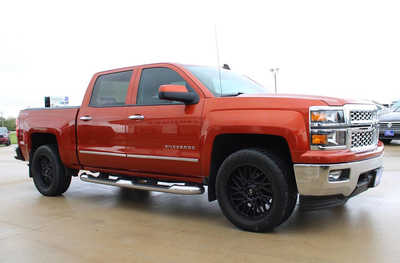 2015 Chevrolet 1500 Crew Cab, $24995. Photo 3