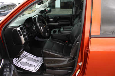 2015 Chevrolet 1500 Crew Cab, $24995. Photo 9