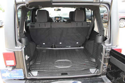 2017 Jeep Wrangler Unlimited, $19995. Photo 11