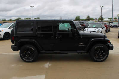 2017 Jeep Wrangler Unlimited, $19995. Photo 4