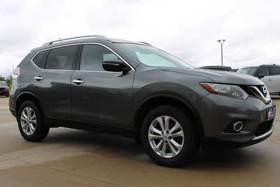 2014 Nissan Rogue, $10995. Photo 3