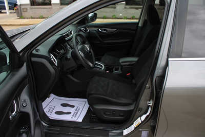 2014 Nissan Rogue, $10995. Photo 9