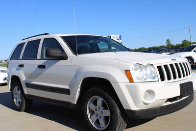 2005 Jeep Grand Cherokee, $2995. Photo 3