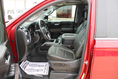 2020 GMC 1500 Crew Cab, $46995. Photo 9