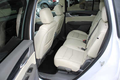 2023 Cadillac XT6, $39995. Photo 10