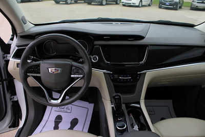 2023 Cadillac XT6, $39995. Photo 12