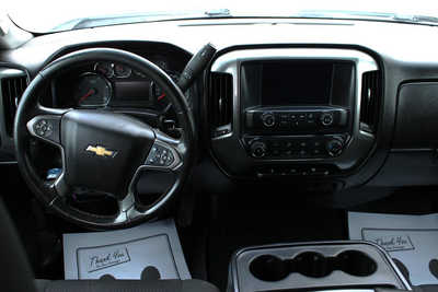 2016 Chevrolet 2500 Crew Cab, $29995. Photo 12