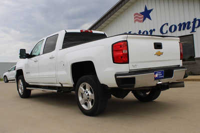 2016 Chevrolet 2500 Crew Cab, $29995. Photo 7