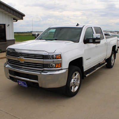 2016 Chevrolet 2500 Crew Cab, $29995. Photo 1
