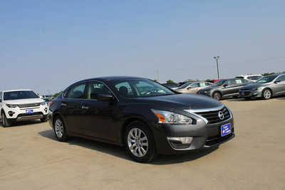2013 Nissan Altima, $6995. Photo 3