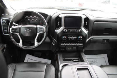 2020 Chevrolet 1500 Crew Cab, $36995. Photo 11