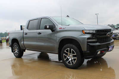 2020 Chevrolet 1500 Crew Cab, $36995. Photo 3