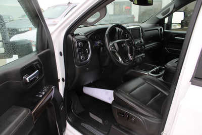 2020 Chevrolet 1500 Crew Cab, $39995. Photo 12