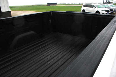 2020 Chevrolet 1500 Crew Cab, $39995. Photo 9