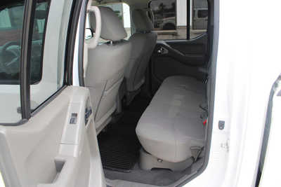 2019 Nissan Frontier, $24995. Photo 11