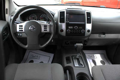 2019 Nissan Frontier, $24995. Photo 12