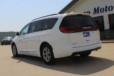2022 Chrysler Pacifica, $25995. Photo 7