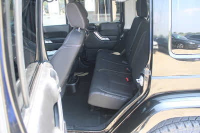 2015 Jeep Wrangler Unlimited, $16995. Photo 11